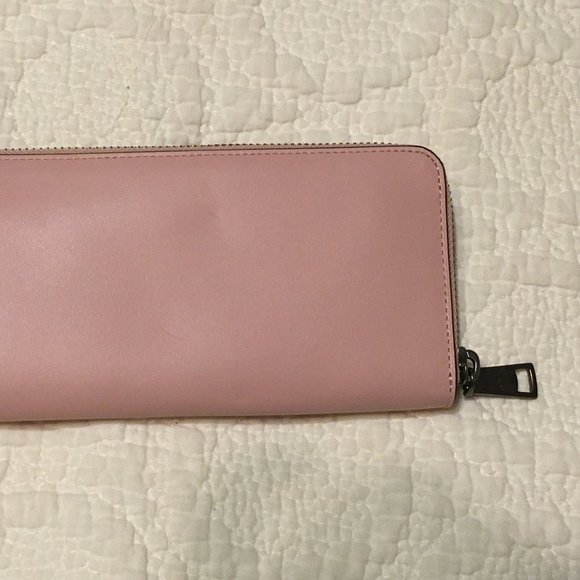 Coach Smooth Leather Accordion Zip Wallet – being sold on Coach website for $225 - Picture 2 of 5